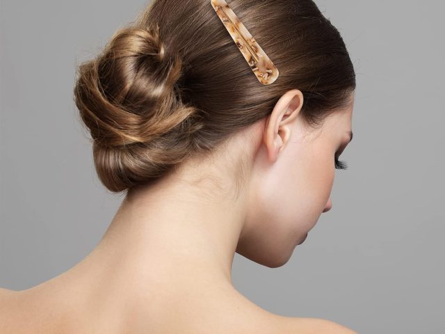 A Practical Hair Accessory Gift: Styling Ideas for Moms, Wives, Daughters, and Sisters